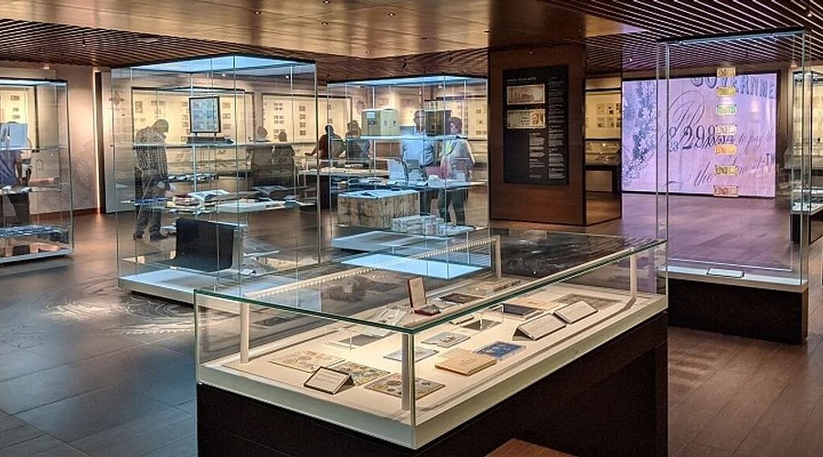 Rezwan Razack’s Museum of Indian Paper Money